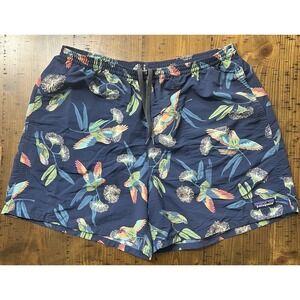 Patagonia Baggies Men's Sz. Large 4.5" Parrots Tropical AOP Swim Lined Shorts